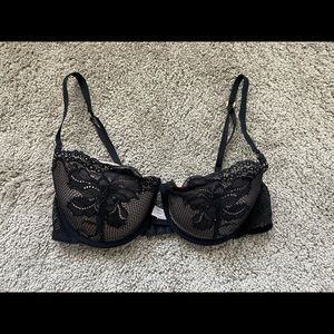 Victoria secret bra!
